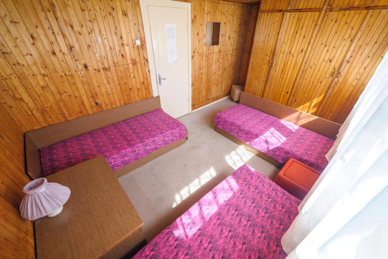Nostalgija Pervalkoje Hostel Neringa Luaran gambar